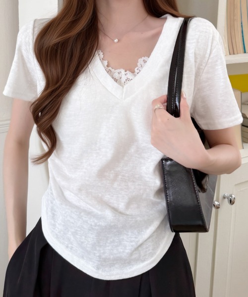 Ada.(エイダ)の「Vネック レース レイヤード風 シャーリング カットソー(Tシャツ/カットソー・レディース・イエロー/グレー/ライトブルー/ホワイト・FREE)」の16枚目の写真