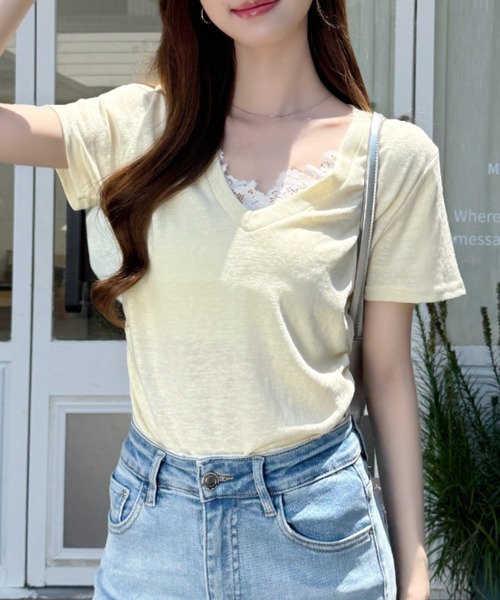 Ada.(エイダ)の「Vネック レース レイヤード風 シャーリング カットソー(Tシャツ/カットソー・レディース・イエロー/グレー/ライトブルー/ホワイト・FREE)」の5枚目の写真