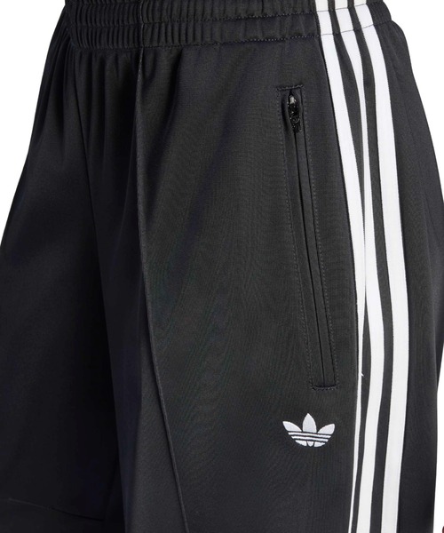 adidas(アディダス)の「adidas FIREBIRD BARREL TRACK PANTS / アディダス ファイヤーバード バレル トラックパンツ(その他パンツ・レディース・ブラック・L/M/S)」の3枚目の写真