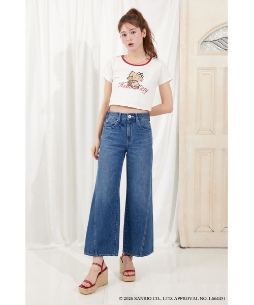 rienda(リエンダ)の「【HELLO KITTY】グリッターロゴミニTシャツ 夏服(Tシャツ/カットソー・レディース・ピンク/ホワイト/ブラック・FREE)」の4枚目の写真