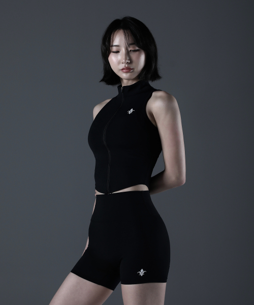 CARMID（カミド）の「(W) ノーブルコンプレッションモックネックノースリーブ [ブラック]（Tシャツ/カットソー・レディース・その他・1/2）」の6枚目の写真