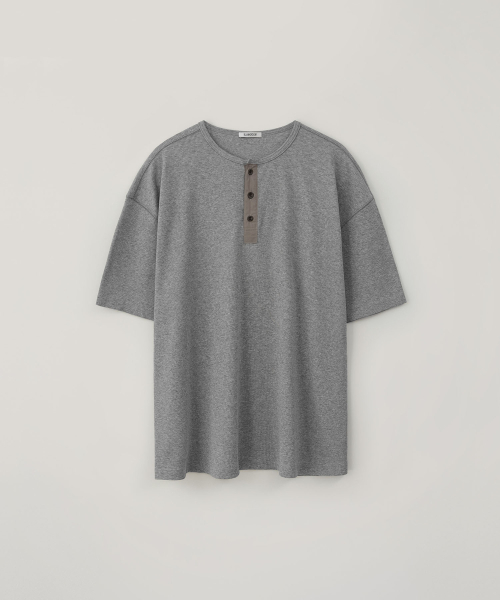BLANKROOM(ブランクルーム)の「ノーブルヘンリーネックハーフT_MELANGE GRAY(Tシャツ/カットソー・メンズ・その他・1/2/3)」の1枚目の写真