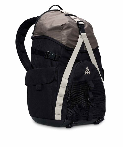 ACG(エィシージー)の「ナイキ ACG "DAYMAX" バックパック (25L) / Nike ACG "DAYMAX" Backpack (25L) HJ8178-010 Black(バックパック/リュック・メンズ・ブラック・ONE SIZE)」の15枚目の写真