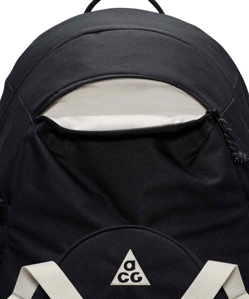 ACG(エィシージー)の「ナイキ ACG "DAYMAX" バックパック (25L) / Nike ACG "DAYMAX" Backpack (25L) HJ8178-010 Black(バックパック/リュック・メンズ・ブラック・ONE SIZE)」の13枚目の写真