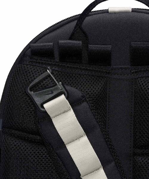 ACG(エィシージー)の「ナイキ ACG "DAYMAX" バックパック (25L) / Nike ACG "DAYMAX" Backpack (25L) HJ8178-010 Black(バックパック/リュック・メンズ・ブラック・ONE SIZE)」の7枚目の写真