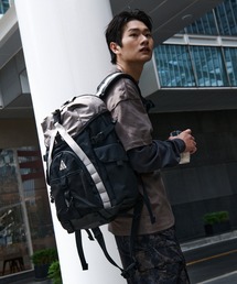 ACG（エィシージー）の「ナイキ ACG "DAYMAX" バックパック (25L) / Nike ACG "DAYMAX" Backpack (25L) HJ8178-010 Black（バックパック/リュック）」
