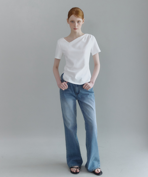 MICANE（ミケーネ）の「メリーシャーリングスリットT-half.ver（Tシャツ/カットソー・レディース・スカイブルー/ブラック/アイボリー・SMALL/MEDIUM/LARGE/X-LARGE）」の6枚目の写真