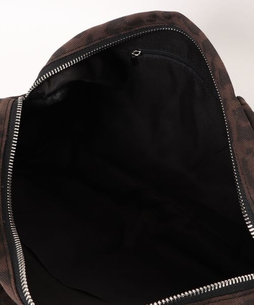 SPINNS(スピンズ)の「コットンハンドバッグ/ヒョウ柄/レオパード(ハンドバッグ・レディース・ブラック・ONESIZE)」の4枚目の写真
