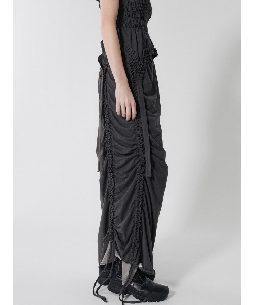 ELCHELE（エルチェレ）の「FRILL CUT SKIRT（スカート・レディース・ブルー/スミクロ・38/36）」の6枚目の写真