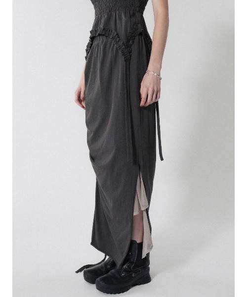 ELCHELE（エルチェレ）の「FRILL CUT SKIRT（スカート・レディース・ブルー/スミクロ・38/36）」の7枚目の写真