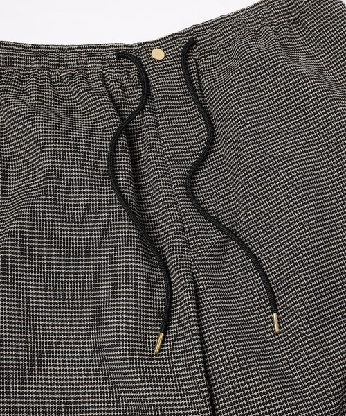CULLNI（クルニ）の「Mix Yarn Mesh Drawstring Wide Pants（その他パンツ・メンズ・ブラック系/ブルー系/ベージュ系・1/2/0）」の9枚目の写真