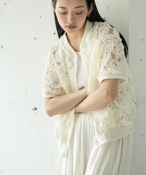 mili an deni(ミリアンデニ)の「半袖コードレースシアーブルゾン(ブルゾン・レディース・ブラック/アイボリー・M)」の4枚目の写真