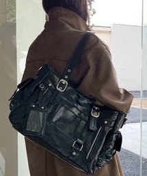 【カードホルダー付き】ベルトデザインエナメルバッグ