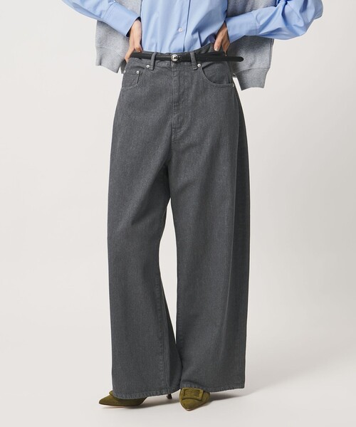 UNITED ARROWS(ユナイテッドアローズ)の「コットン カーブ デニムパンツ(デニムパンツ・レディース・ダークグレー/ブラック・38/34/36)」の2枚目の写真
