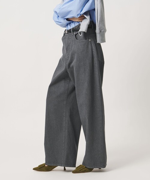 UNITED ARROWS(ユナイテッドアローズ)の「コットン カーブ デニムパンツ(デニムパンツ・レディース・ダークグレー/ブラック・38/34/36)」の4枚目の写真