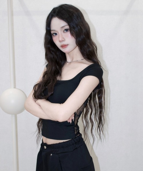 REINE NOIRE(レーヌノワール)の「lace back tops. / レース バック トップス(Tシャツ/カットソー・レディース・ブラック・FREE)」の2枚目の写真