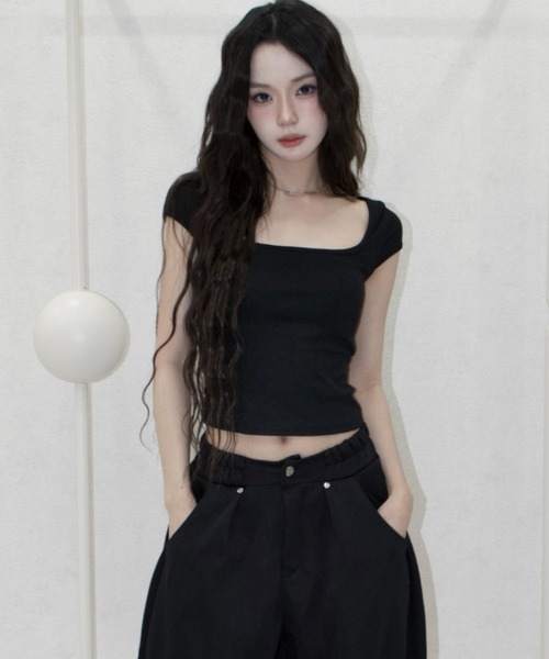 REINE NOIRE(レーヌノワール)の「lace back tops. / レース バック トップス(Tシャツ/カットソー・レディース・ブラック・FREE)」の4枚目の写真