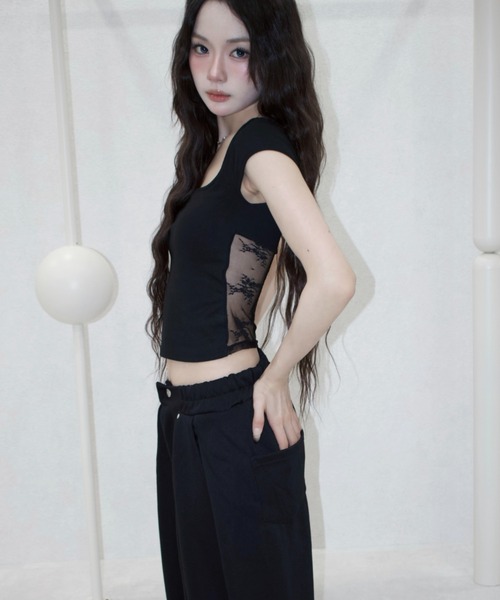 REINE NOIRE(レーヌノワール)の「lace back tops. / レース バック トップス(Tシャツ/カットソー・レディース・ブラック・FREE)」の6枚目の写真
