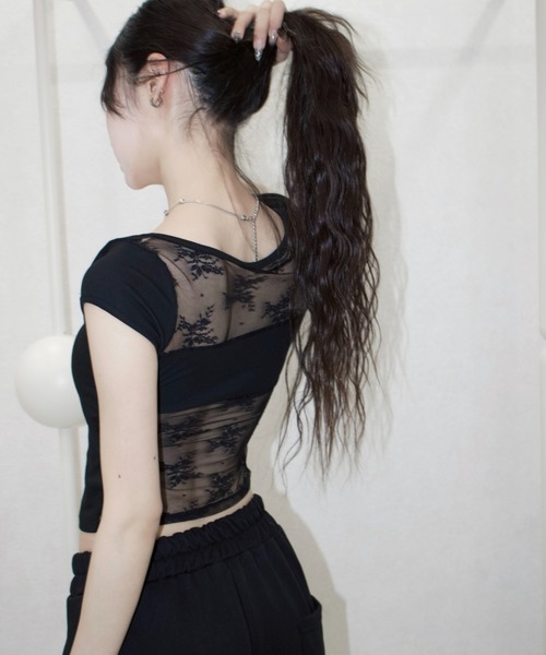 REINE NOIRE(レーヌノワール)の「lace back tops. / レース バック トップス(Tシャツ/カットソー・レディース・ブラック・FREE)」の9枚目の写真