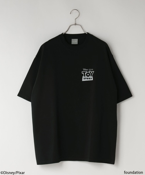 LOWRYS FARM(ローリーズファーム)の「LFM(U) /TOY STORY(トイ・ストーリー)/プリントTEE 878229(Tシャツ/カットソー・メンズ・ホワイト系その他/ブラック系その他/ホワイト/ブラック・MEDIUM/LARGE)」の6枚目の写真