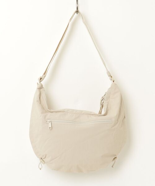 THE NORTH FACE(ザノースフェイス)の「【THE NORTH FACE/ザノースフェイス】BREEZE CROSS BAG M ホーボーバッグ ショルダーバッグ 軽量 ユニセックス(ショルダーバッグ・レディース・ブラック/サンドベージュ/ダークグレー・ONE SIZE)」の14枚目の写真
