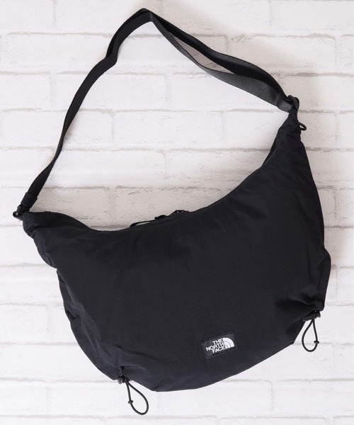 THE NORTH FACE(ザノースフェイス)の「【THE NORTH FACE/ザノースフェイス】BREEZE CROSS BAG M ホーボーバッグ ショルダーバッグ 軽量 ユニセックス(ショルダーバッグ・レディース・ブラック/サンドベージュ/ダークグレー・ONE SIZE)」の15枚目の写真