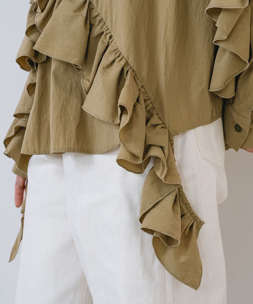 muller of yoshiokubo(ミュラーオブヨシオクボ)の「muller of yoshiokubo ミュラーオブヨシオクボ / FRILLED BLOUSE フリルブラウス / MLF26211(シャツ/ブラウス・レディース・カーキ/アイボリー・FREE)」の8枚目の写真