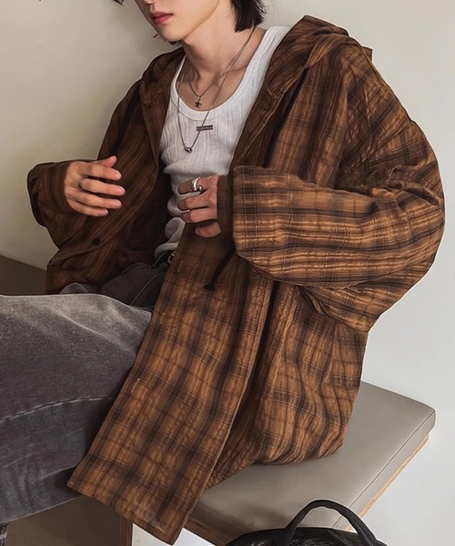 AsheKsha(アシクシャ)の「パーカー付きチェックゆったり長袖シャツアウター(シャツ/ブラウス・レディース・グレー/ブルー/ブラウン・M)」の4枚目の写真