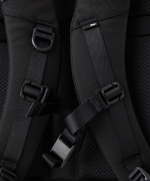 Aer（エアー）の「[AER/エアー] CITY PACK PRO 2 24L バックパック（バックパック/リュック・メンズ・ブラック・ONE SIZE）」の11枚目の写真