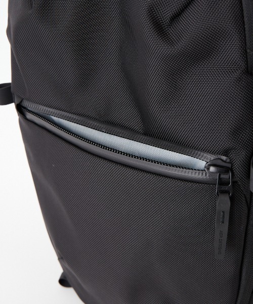 Aer（エアー）の「[AER/エアー] CITY PACK PRO 2 24L バックパック（バックパック/リュック・メンズ・ブラック・ONE SIZE）」の7枚目の写真