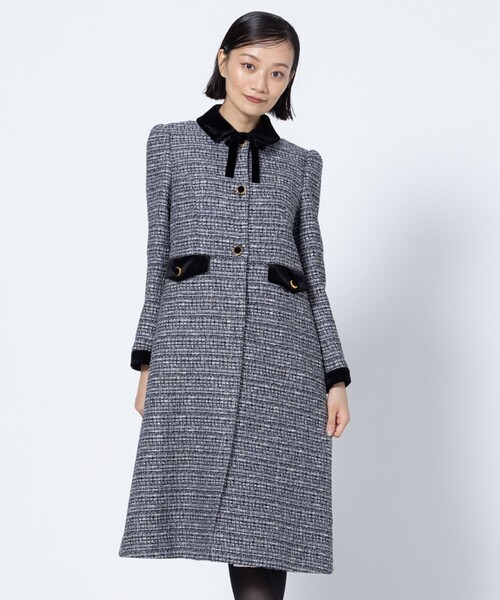 TOCCA(トッカ)の「NOBLE SHADOW TWEED ツイードコート(ダウンジャケット/コート・レディース・ブラック系5/ピンク系5・0/2/4)」の2枚目の写真