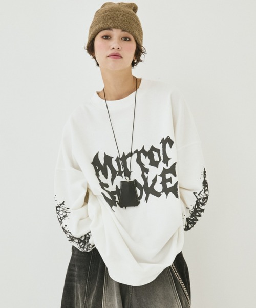 MIRROR STOKE（ミラーストーク）の「【ZOZO限定】MIRROR STOKE SWEATSHIRT/ミラーストークスウェットシャツ（スウェット・レディース・オフホワイト/チャコールグレー・MEDIUM）」の2枚目の写真