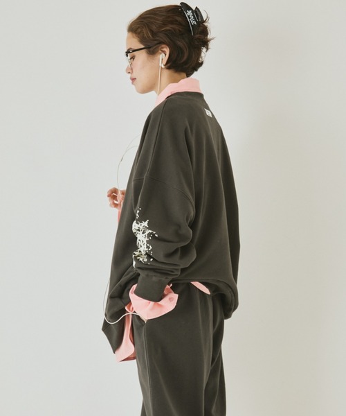 MIRROR STOKE（ミラーストーク）の「【ZOZO限定】MIRROR STOKE SWEATSHIRT/ミラーストークスウェットシャツ（スウェット・レディース・オフホワイト/チャコールグレー・MEDIUM）」の21枚目の写真
