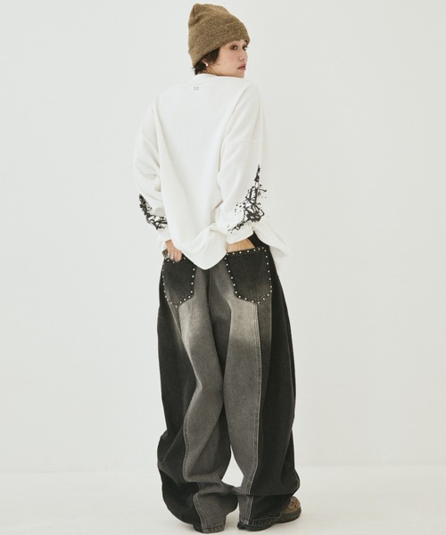 MIRROR STOKE（ミラーストーク）の「【ZOZO限定】MIRROR STOKE SWEATSHIRT/ミラーストークスウェットシャツ（スウェット・レディース・オフホワイト/チャコールグレー・MEDIUM）」の9枚目の写真