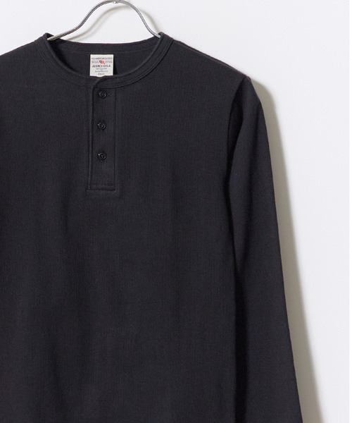 AVIREX（アヴィレックス）の「AVIREX/アビレックス DAILY RIB L/S HENLEY NECK T-SHIRT デイリー リブ 長袖 ヘンリーネック Tシャツ 抗菌防臭 ロンT 無地 シンプル 定番 ベーシック メンズ レディース 2026年 秋 秋服 冬 冬服（Tシャツ/カットソー・メンズ・ホワイト/ブラック/グレー/ネイビー/チャコール・S/M/L/XL）」の2枚目の写真