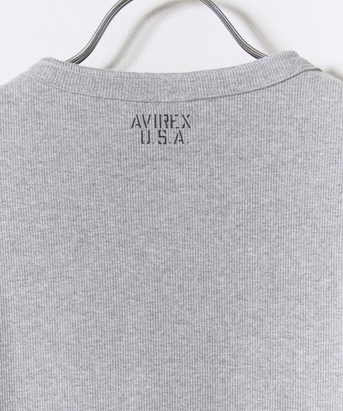 AVIREX（アヴィレックス）の「AVIREX/アビレックス DAILY RIB L/S HENLEY NECK T-SHIRT デイリー リブ 長袖 ヘンリーネック Tシャツ 抗菌防臭 ロンT 無地 シンプル 定番 ベーシック メンズ レディース 2026年 秋 秋服 冬 冬服（Tシャツ/カットソー・メンズ・ホワイト/ブラック/グレー/ネイビー/チャコール・S/M/L/XL）」の7枚目の写真