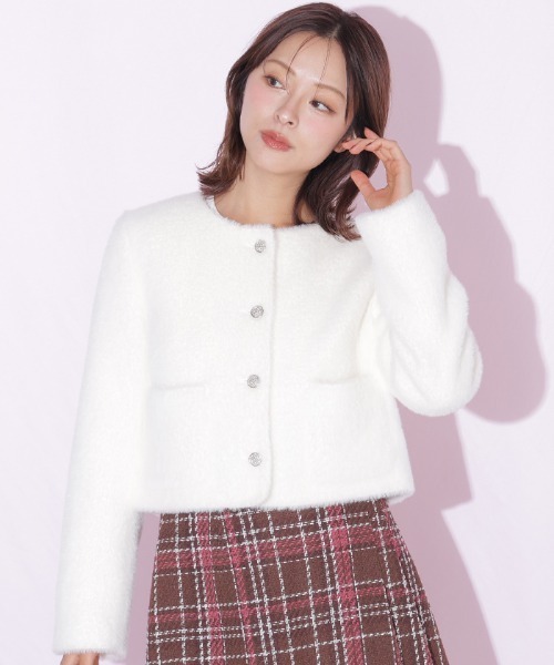 JILL by JILL STUART(ジルバイジルスチュアート)の「フェイクファーノーカラージャケット(ノーカラージャケット・レディース・ベージュ系その他/ホワイト/ピンク・FREE)」の2枚目の写真