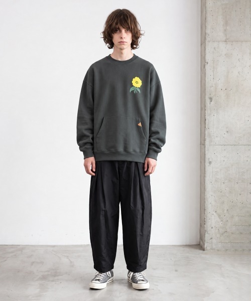 rehacer(レアセル)の「rehacer : Puff Flower HW Sweat Shirt / パフ フラワー ヘヴィーウエイト スウェットシャツ(スウェット・メンズ・ブラック/ワイン/ネイビー/グリーン・X-LARGE/LARGE/MEDIUM/SMALL)」の6枚目の写真