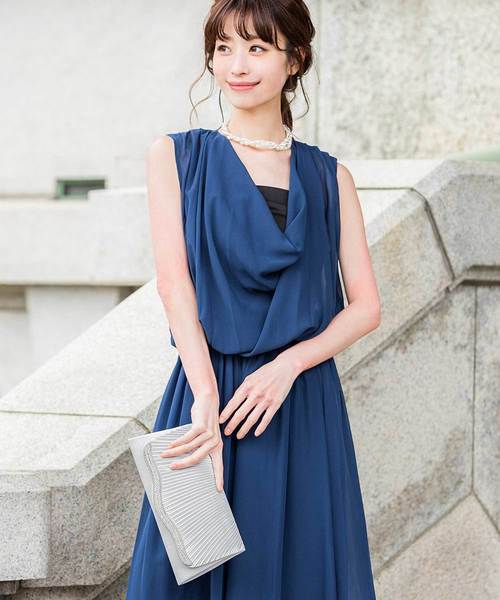 Fashion Letter（ファッションレター）の「2WAYサテンプリーツ 結婚式バッグ（クラッチバッグ・レディース・シルバー/ブラック/ベージュ・FREE）」の4枚目の写真