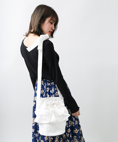 WEGO（ウィゴー）の「WEGO/バケツ型フリルミニショルダーバッグ（ショルダーバッグ・レディース・ネイビー/ブラック/ピンク/ホワイト・FREE）」の17枚目の写真