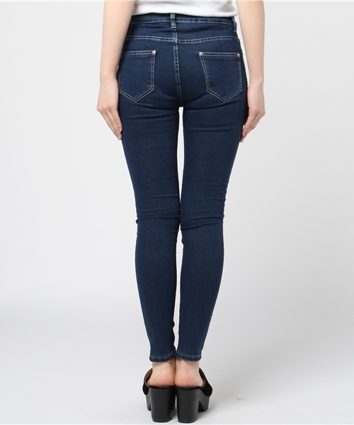 Re:EDIT（リエディ）の「[シリーズ累計77万本の大ヒット][ウルトラストレッチ]引き締め美脚ストレッチデニムパギンスボトムス/パンツ/パギンス[リエディ]（その他パンツ・レディース・ネイビー/ブルー系その他/ブラック系その他/ワンウォッシュ/ブラック/ブルー・X-SMALL/XX-SMALL/SMALL/XX-LARGE/MEDIUM/XXX-LARGE/X-LARGE/LARGE）」の9枚目の写真