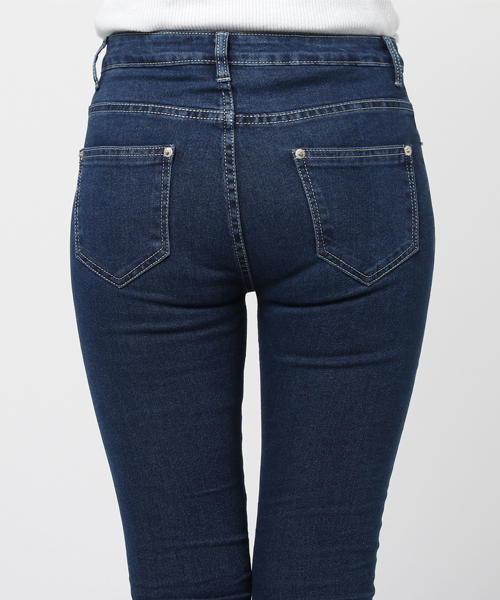 Re:EDIT（リエディ）の「[シリーズ累計77万本の大ヒット][ウルトラストレッチ]引き締め美脚ストレッチデニムパギンスボトムス/パンツ/パギンス[リエディ]（その他パンツ・レディース・ネイビー/ブルー系その他/ブラック系その他/ワンウォッシュ/ブラック/ブルー・X-SMALL/XX-SMALL/SMALL/XX-LARGE/MEDIUM/XXX-LARGE/X-LARGE/LARGE）」の11枚目の写真