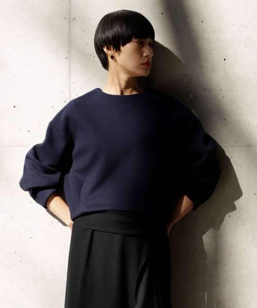 FLUID(フルイド)の「Fluid(フルイド) クロップド丈ウールトップス(Tシャツ/カットソー・レディース・ブラウン/ネイビー・1/2)」の2枚目の写真