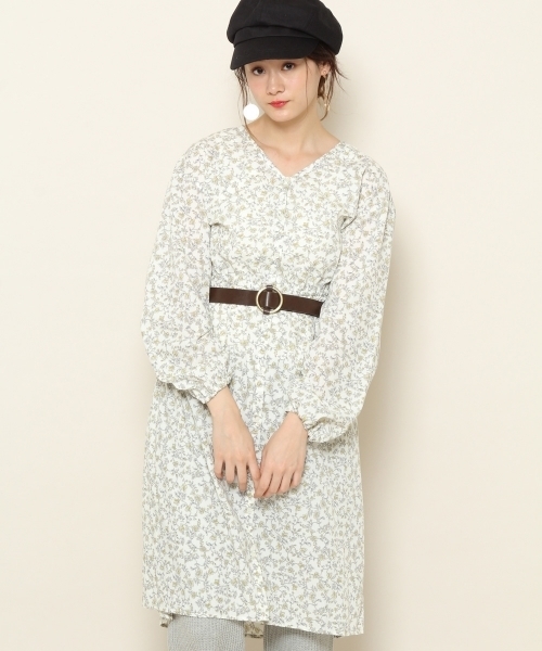 PAGEBOY（ページボーイ）の「ヴィンテージ小花ワンピース（ワンピース・レディース・ホワイト/ブラック/レッド・FREE）」の6枚目の写真