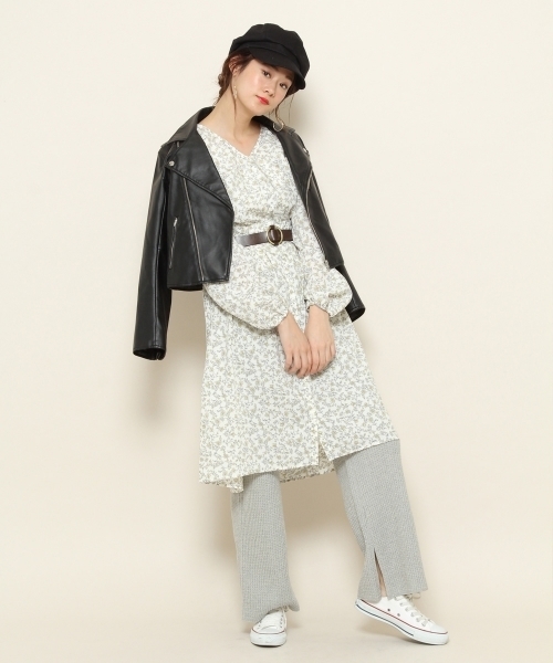 PAGEBOY（ページボーイ）の「ヴィンテージ小花ワンピース（ワンピース・レディース・ホワイト/ブラック/レッド・FREE）」の7枚目の写真