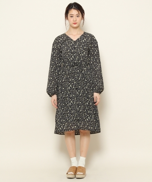 PAGEBOY（ページボーイ）の「ヴィンテージ小花ワンピース（ワンピース・レディース・ホワイト/ブラック/レッド・FREE）」の12枚目の写真