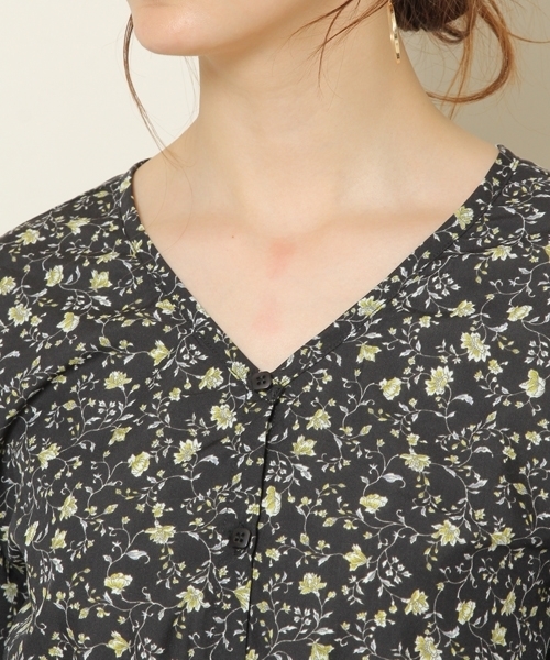 PAGEBOY（ページボーイ）の「ヴィンテージ小花ワンピース（ワンピース・レディース・ホワイト/ブラック/レッド・FREE）」の15枚目の写真