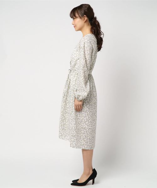 PAGEBOY（ページボーイ）の「ヴィンテージ小花ワンピース（ワンピース・レディース・ホワイト/ブラック/レッド・FREE）」の5枚目の写真