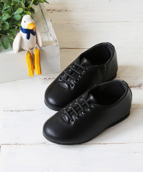 welleg（ウェレッグ）の「親子でおそろい！ゴムレースアップスニーカー（スニーカー・キッズ・チェック/ブラック系その他/ホワイト/ピンク/ライトグレー/ブラック・20cm/17cm/15cm/18cm/21.0cm/19cm/16cm）」の3枚目の写真