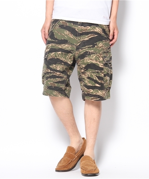 green label relaxing(グリーンレーベルリラクシング)の「SLUB TIGER/CAMO ショートパンツ(カーゴパンツ・メンズ・ベージュ/オリーブ・SMALL/MEDIUM/LARGE)」の2枚目の写真